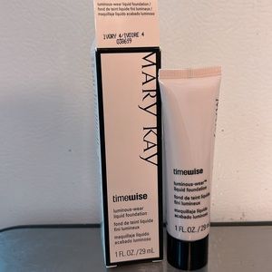 Mary Kay timewise liquid foundation “Ivory 4”